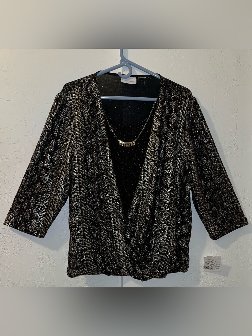 Alfred Dunner Black & Gold Metallic Snakeskin Sweater with attached Necklace NWT